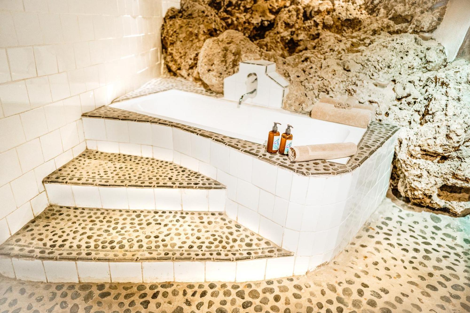 Rockwater Resort Iuiak Экстерьер фото