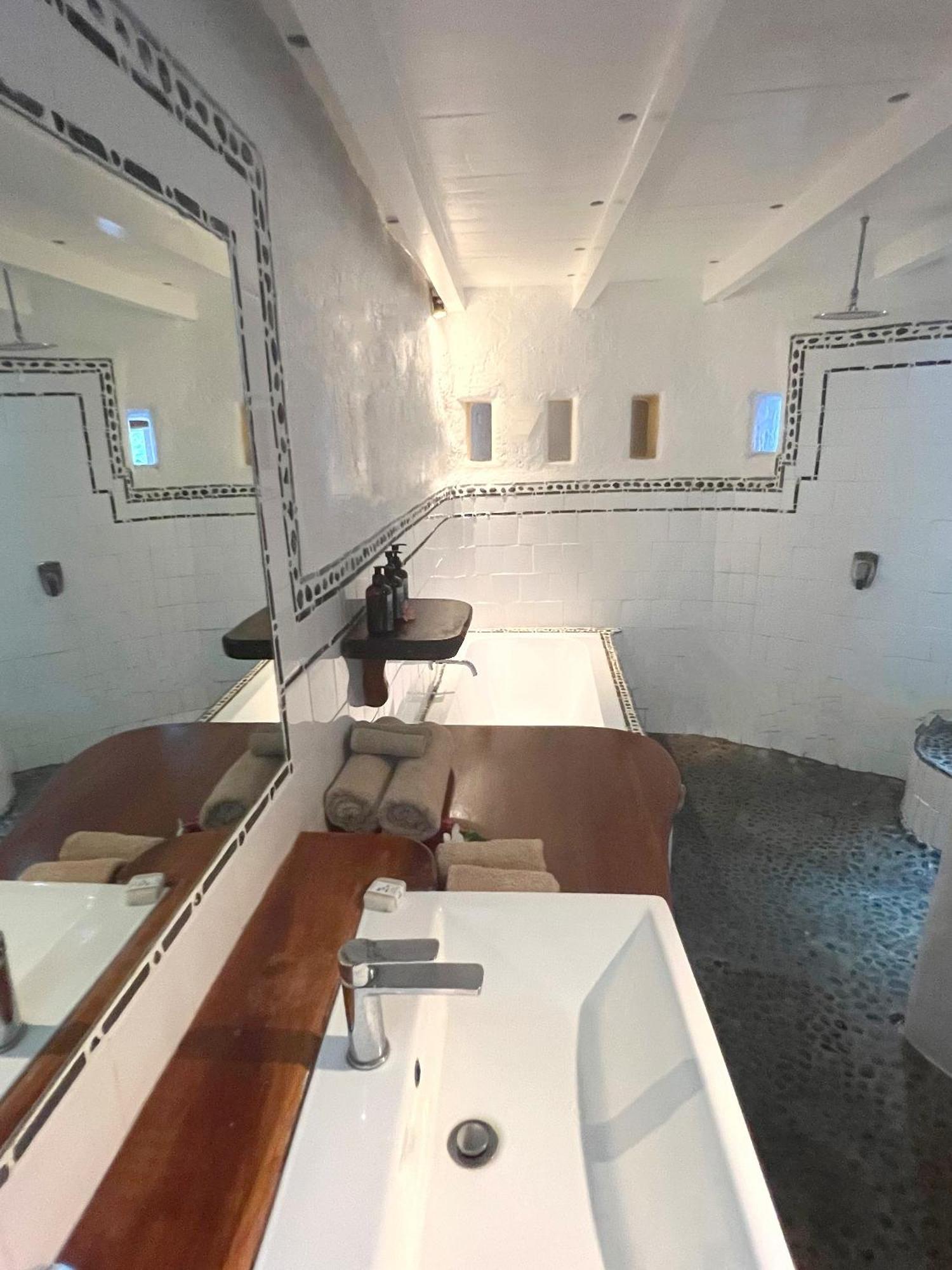 Rockwater Resort Iuiak Экстерьер фото